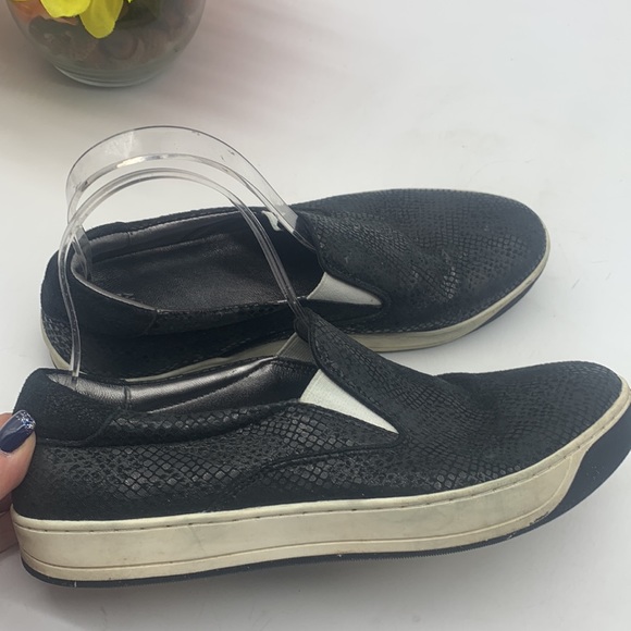 Johnston & Murphy Black Snakeskin Print Slip On Elastic Loafers Size 9 BLO4186E - Picture 3 of 8